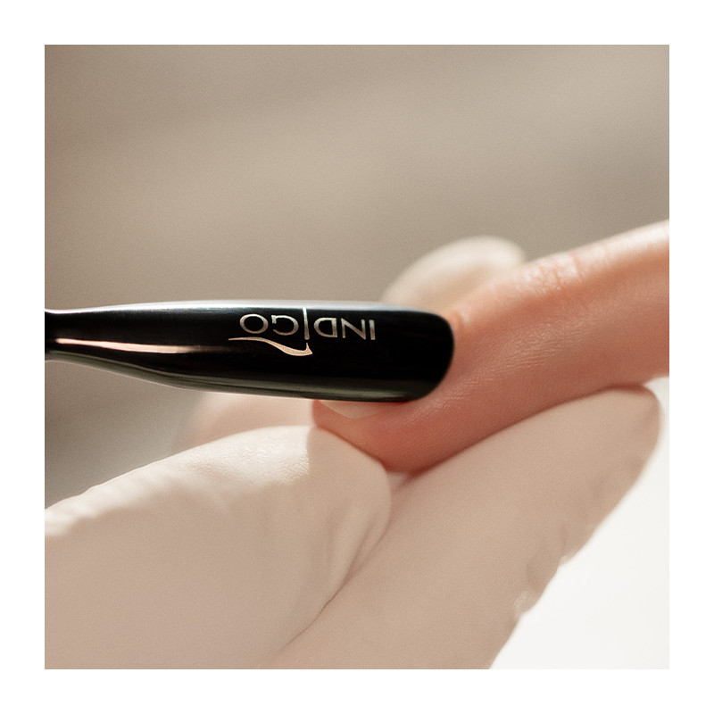 Repousse cuticules Indigo Black